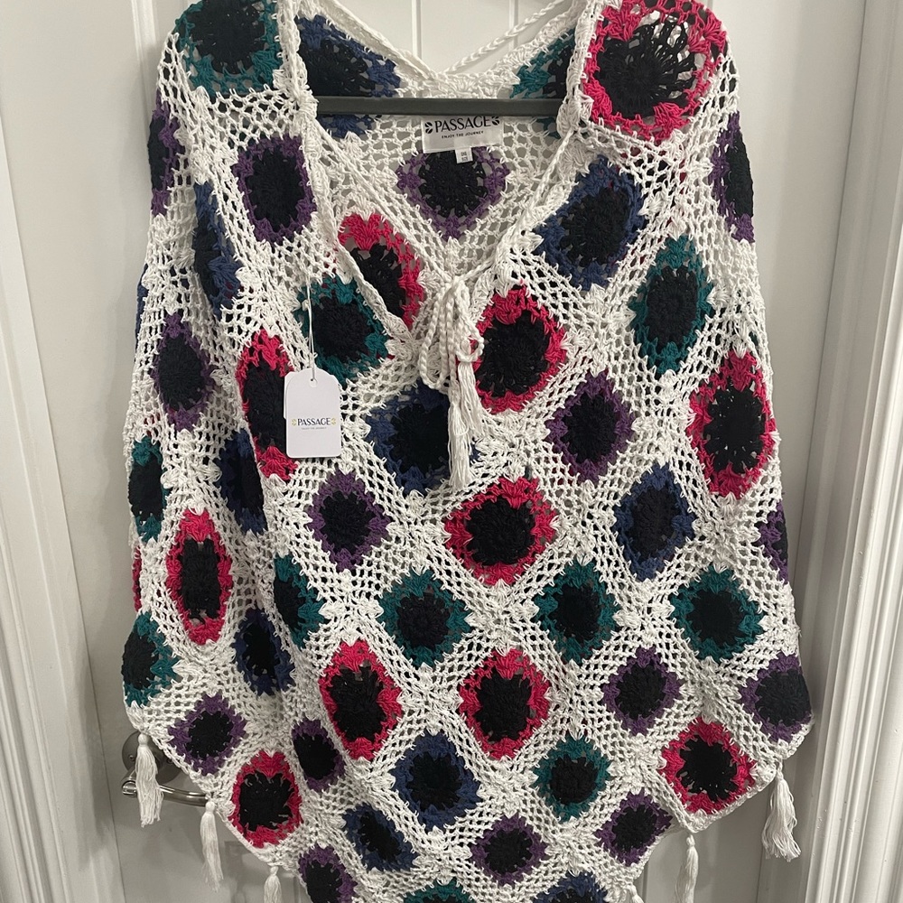 Passage Multicolor Crochet Poncho